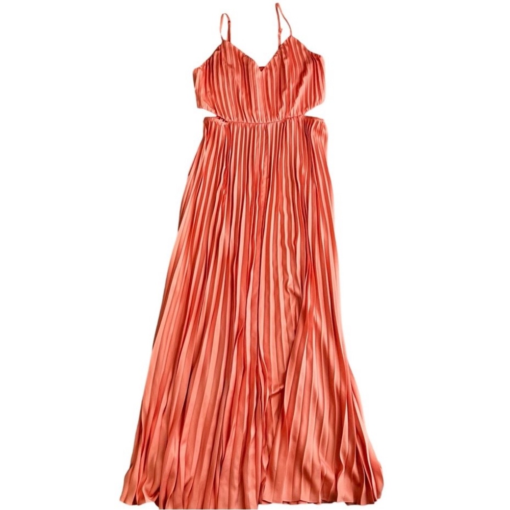 Express cutout pleated maxi dress